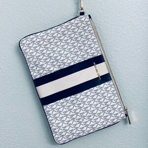 Michael Kors large clutch/wristlet